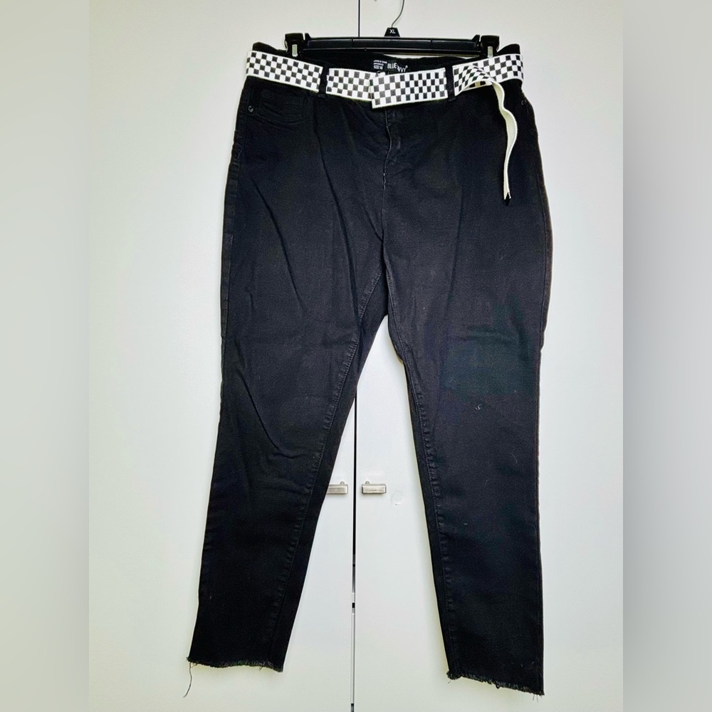 Black Casual Pants with Checkered Belt